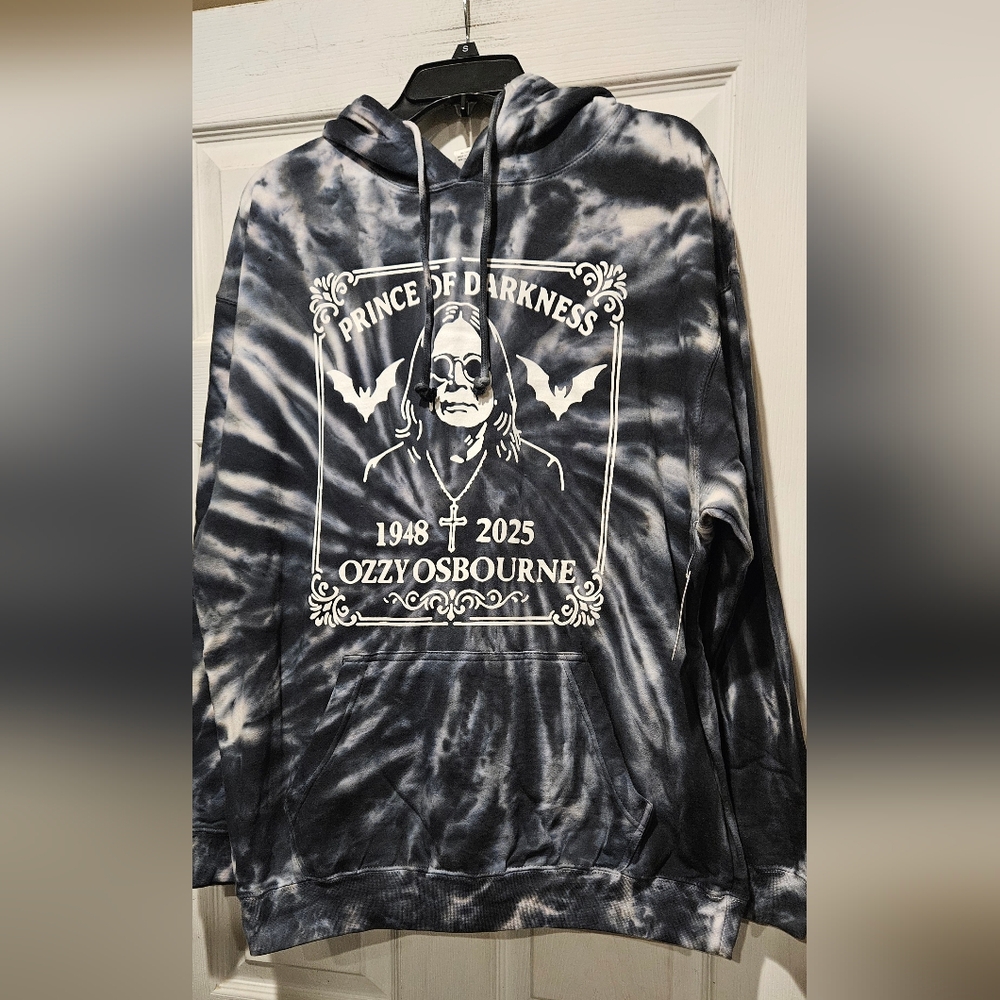 OZZY HOODIE